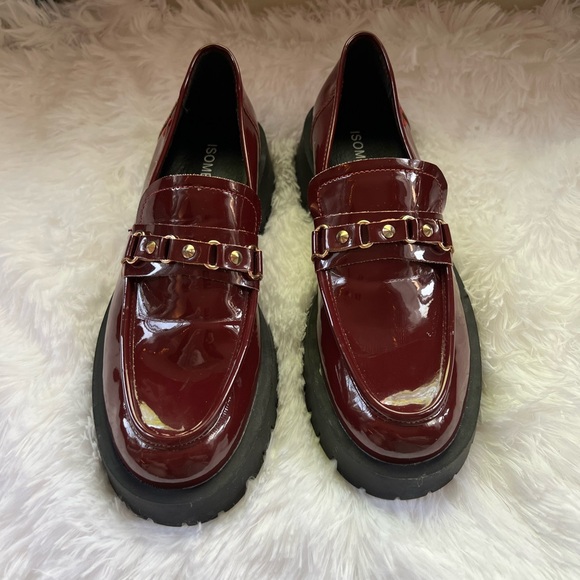 Lug Sole Patent Loafers Maroon - Picture 4 of 6